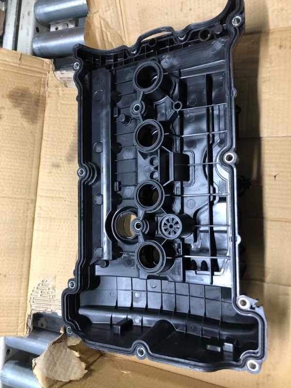 Photo 4 of BDFHYK Engine Valve Cover with Gasket Compatible with Mini Cooper 2007-2012 1.6L Replacement# 11127646555 11127585907