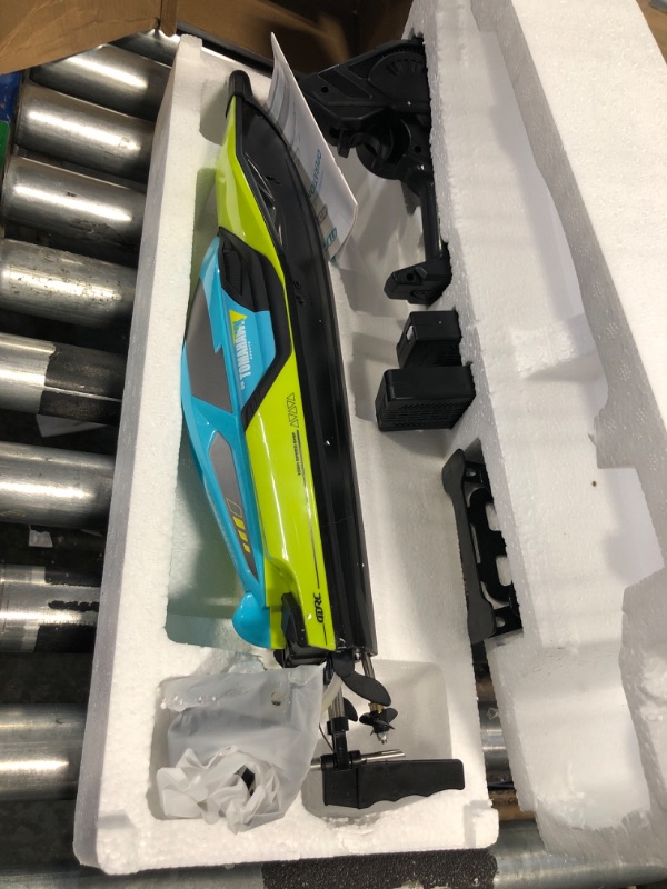 Photo 1 of 4DRC S2 High Speed RC Boats with LED Lights & 2 Batteries, 30+ mph Remote Control Boat for Pools and Lakes, Capsize Recovery, Low Battery Reminder,2.4Ghz Racing Boats for Adults Kids,Green