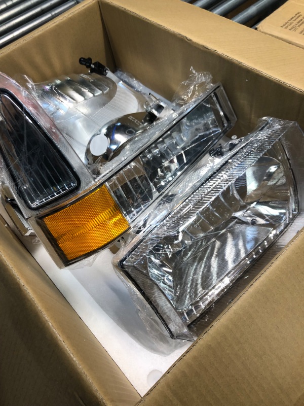 Photo 1 of ROADEAL Headlights Assembly for 1999 2000 2001 2002 2003 2004 Ford F250 F350 F450 F550 Super Duty / 00 01 02 03 04 Ford Excursion Sets Headlamp with Bumper Lamps Chrome Housing