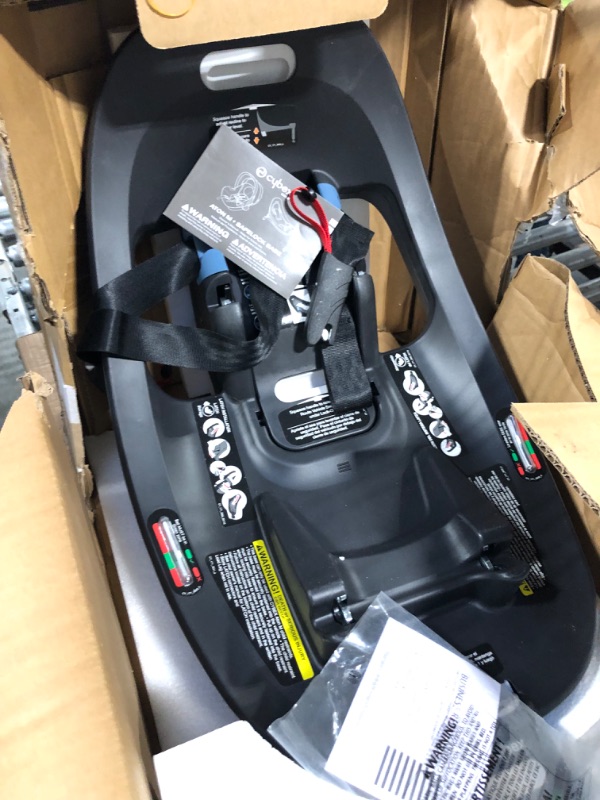 Photo 1 of Cybex SafeLock Base, Black