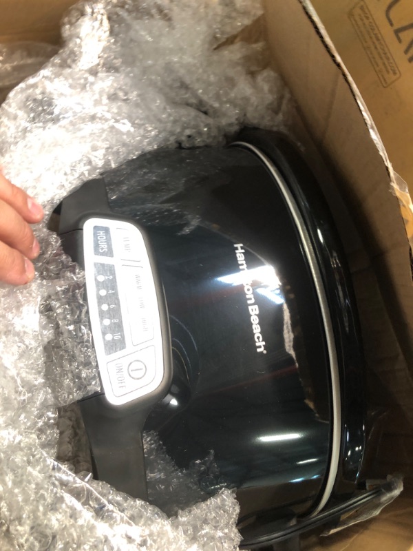 Photo 3 of ***DAMAGED LID***Hamilton Beach Programmable Slow Cooker with Three Temperature Settings, 7-Quart + Lid Latch Strap, Black