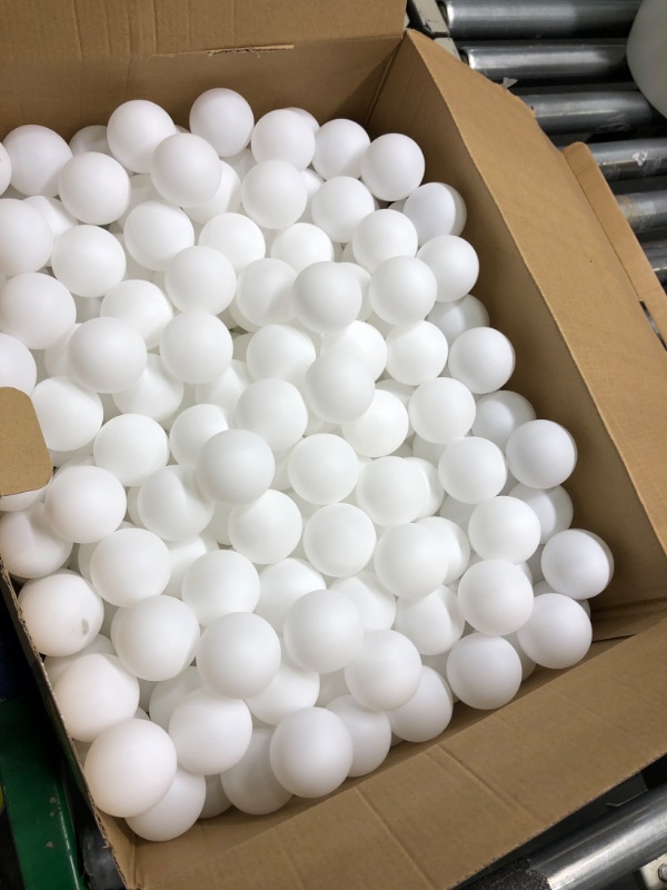 Photo 1 of 500 Pieces 40 mm Balls Bulk Mini Balls Round Table Tennis Balls Plastic Balls White Small Washable Game Balls for Carnival Pool Games, Party Decoration, Cat Toys

