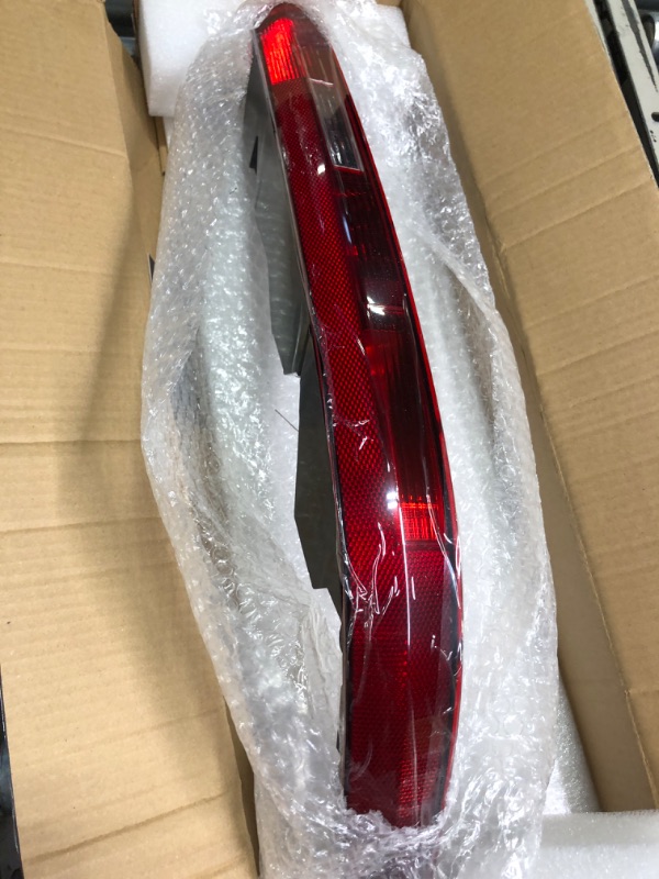 Photo 1 of Dasbecan Rear Bumper Reflector Tail Light Fog Lamp Compatible with Audi Q7 2016-2022 Replace 4M0945095 (Left Driver Side) Left/Driver Side