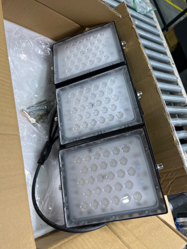 Photo 3 of 1 Pack LED Flood Lights Outdoor, STASUN 600W 54000lm + 150W 13500lm Exterior Floodlight , IP66 Waterproof Outdoor Area Lighting Commercial Security Light, 6000K Daylight White, 3 Adjustable Heads