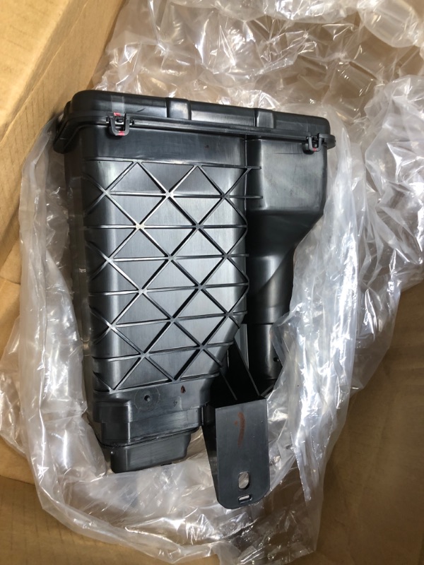Photo 1 of ACDelco GM Genuine Parts 84106544 Vapor Canister