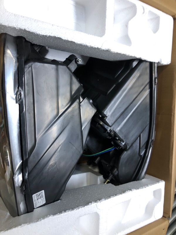 Photo 1 of ADCARLIGHTS for 2009-2018 Dodge Ram Headlight Assembly competible with 2009-2018 Dodge Ram 1500,2010-2018 Dodge Ram 2500/3500 Chrome Housing with Amber Reflector Headlamp Replacement Left and Right OE Type A-Chrome Housing Clear Reflector