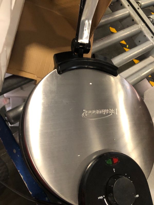 Photo 4 of **USED** ** DAMAGED ** FOR PARTS** Brentwood TS-129 Stainless Steel Non-Stick Electric Tortilla Maker, 12-Inch