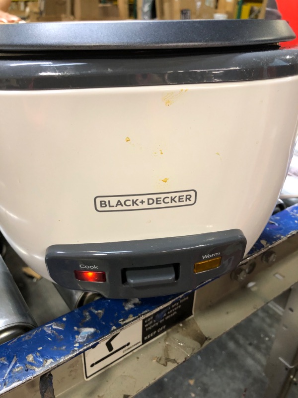 Photo 7 of ** NEEDS CLEANED ** BLACK+DECKER Rice Cooker 6-Cup (Cooked) with Steaming Basket, Removable Non-Stick Bowl, White