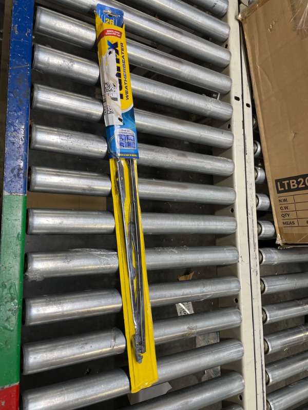 Photo 1 of Rain-X 26&#34; Weatherbeater Wiper Blade