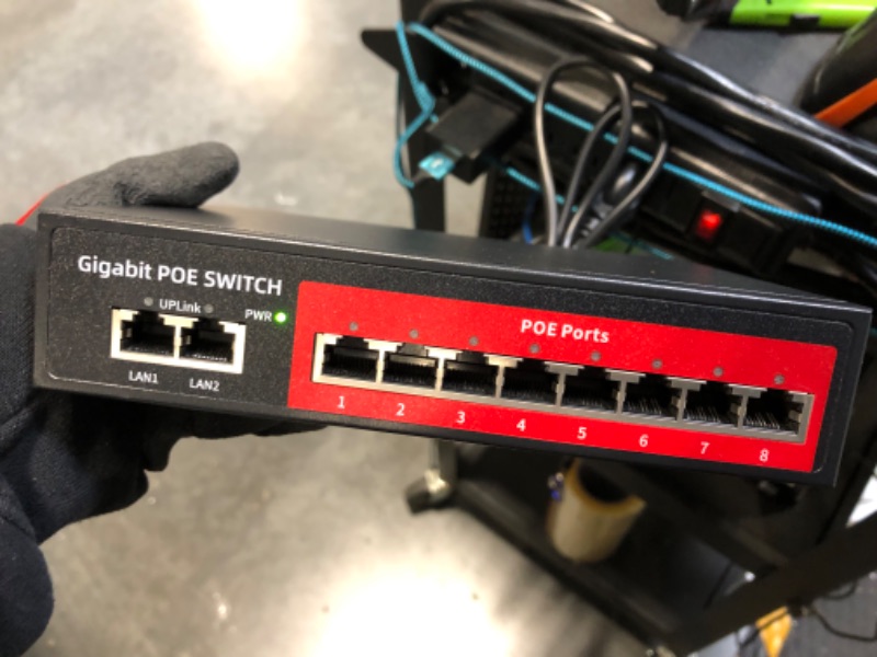 Photo 3 of 8 Port Gigabit PoE Switch with 2 Gigabit Uplink,802.3af/at Compliant,120W Built-in Power,Unmanaged Metal Plug and Play
