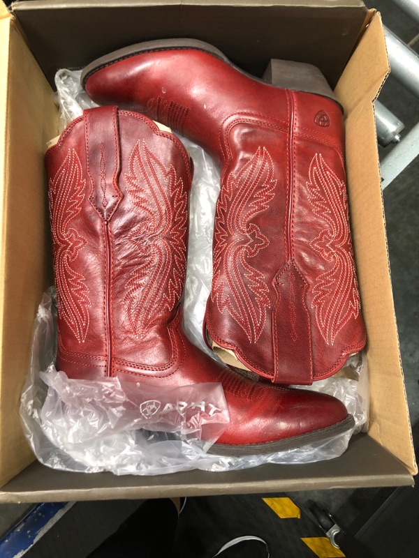 Photo 1 of Ariat Women's Heritage R Toe StretchFit Western Boot 6.5 Rosy Red