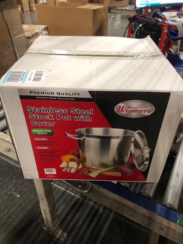 Photo 2 of Winco Premium Stainless Steel Stock Pot with Cover, 40 Quart