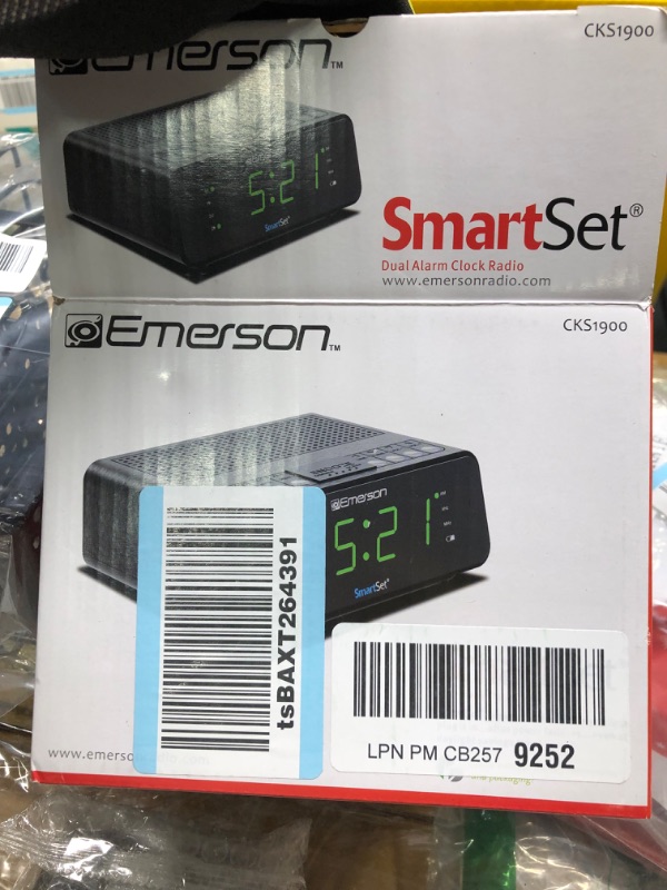 Photo 1 of Emerson SmartSet Alarm Clock Radio with AM/FM Radio, Dimmer, Sleep Timer and .9" LED Display, CKS1900 (Black)
