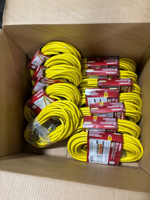 Photo 4 of Husky 50 Ft. 12/3 Lighted Triple Tap Extension Cord 12pk