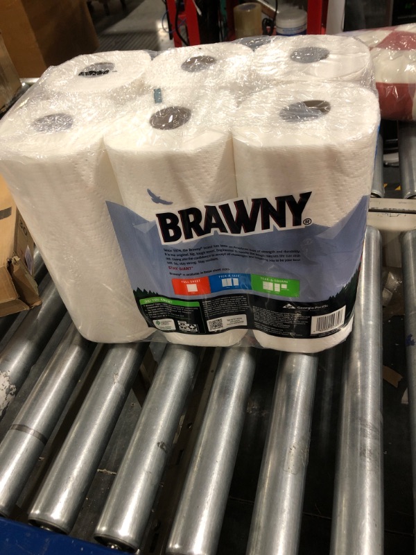 Photo 2 of Brawny Paper Towels, 6 XL Rolls, Pick-A-Size, White, 6 = 12 Regular Rolls
