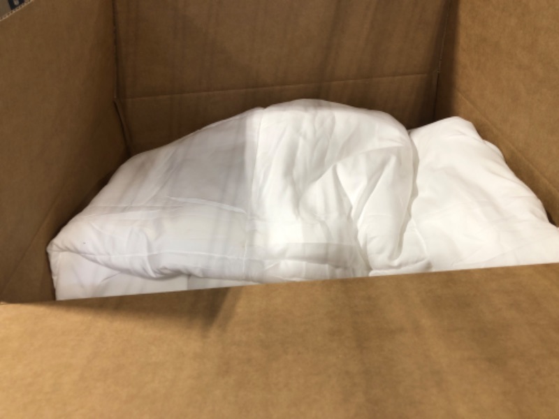 Photo 1 of Bedsure Comforter Full Size Duvet Insert - Down Alternative White Full Size Comforter, Quilted All Season Full Comforter with Corner Tabs Full White