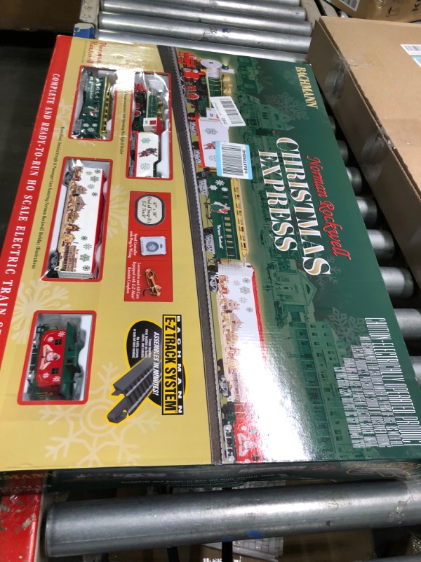 Photo 1 of Bachmann Trains - Norman Rockwell's American Christmas Ready To Run Electric Train Set - On30 Scale - Runs on HO Track