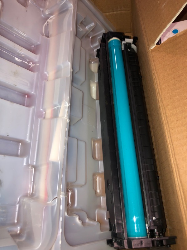 Photo 3 of Canon 1243C002 Laser Toner - Yellow Toner cartridge Cyan