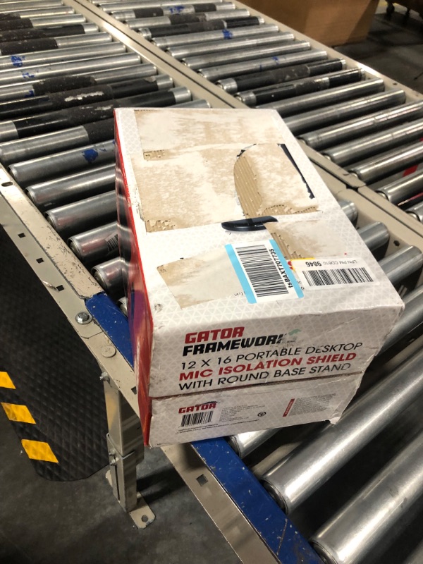 Photo 1 of Gator Frameworks Portable Desktop Microphone Isolation Shield with Round Base Stand 12" x 16" (GFW-MICISO1216)