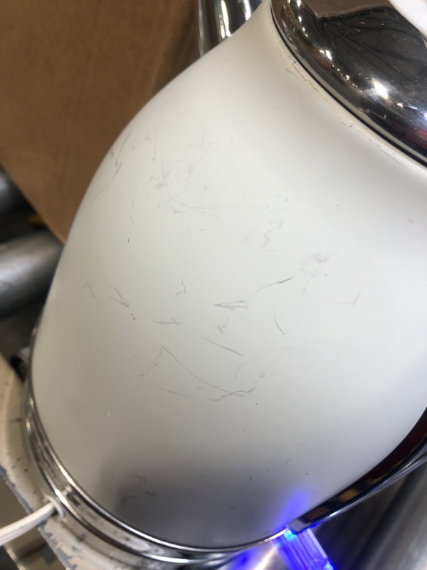 Photo 5 of ** scratched*** **NEEDS CLEANED** OVENTE Victoria Collection Electric Kettle