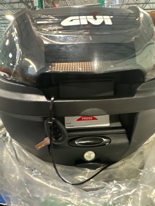 Photo 1 of GIVI E300NT2 30 liter Monolock top case