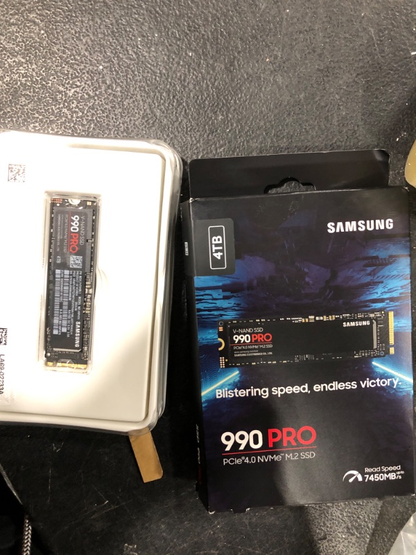 Photo 2 of SAMSUNG 990 PRO SSD 4TB PCIe 4.0 M.2 2280 Internal Solid State Hard Drive, Seq. Read Speeds Up to 7,450 MB/s for High End Computing, Gaming, and Heavy Duty Workstations, MZ-V9P4T0B/AM 990 PRO 4TB