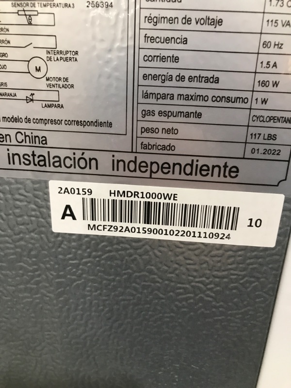 Photo 1 of Magic Chef HMDR1000WE 10.1 cu.ft. top Freezer/Refrigerator, White