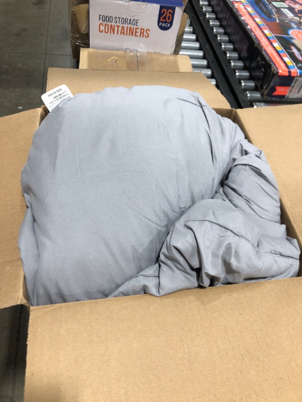 Photo 1 of 102 X 90 INCH GREY COMFORTER 