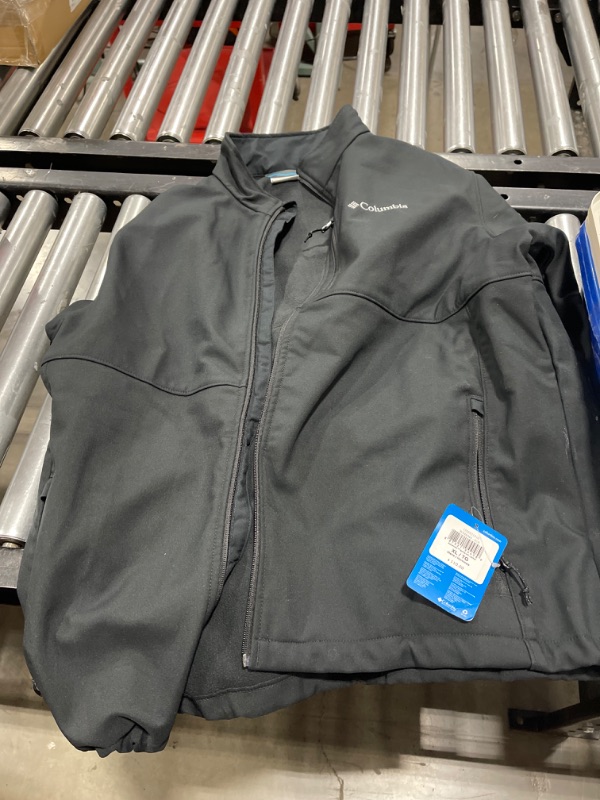 Photo 2 of Columbia Men's Ascender Water-Resistant Softshell Jacket