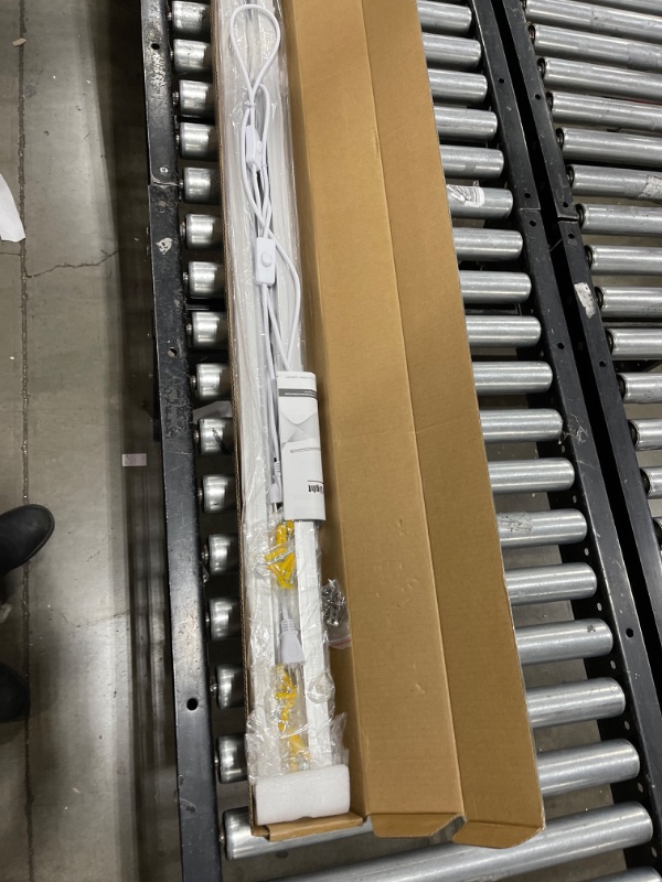 Photo 1 of FREELICHT 4 Pack 4FT LED Grow Lights, 160W (4 x 40W,1080W Equivalent), Full Spectrum Sunlight Growing Lamp Fixture, Hanging Plant Light for Hydroponic Indoor Plants Seeding, Plug-in with On/Off Switch