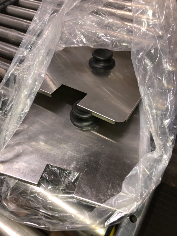 Photo 1 of TOPKITCH Deep fryer Commercial Deep Fryer 12L x 2 Dual Tank Electric Deep Fryers with Basket Electric Countertop Fryer for Restaurant with 2 Frying Baskets and Lids, 3300W x 2, 240V, 6-15 Phase Plugs 24L, 240V 6600W