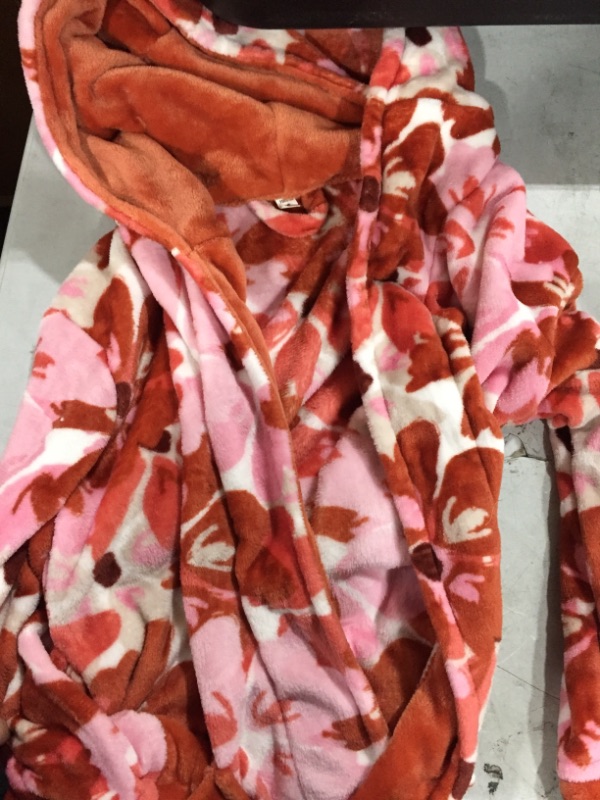 Photo 1 of floral bath robe