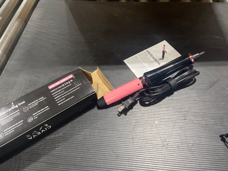 Photo 2 of CIVEYA Mini Curling Iron Travel Size with 5 Adjustable Heat Settings,Travel Curling Iron Dual Voltage,1 Inch Mini Hair Curler with Argan Oil Infused, Mini Curling Iron for Short Hair Curls