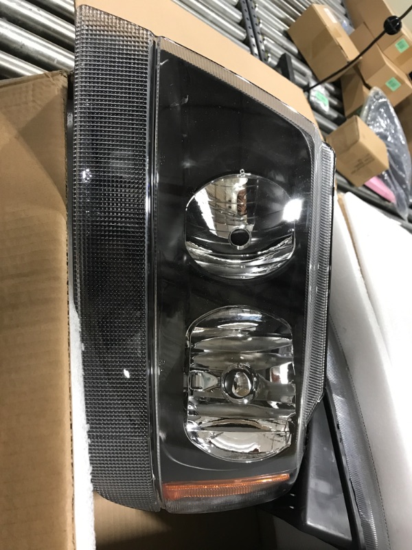 Photo 3 of DWVO Headlight Assembly Compatible with 1999 2000 2001 2002 2003 2004 Grand Cherokee OE Black Housing Headlamp