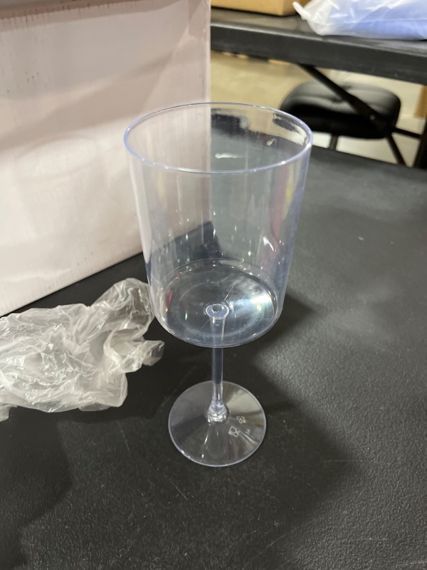 Photo 1 of 10OZ PLASTIC WINE CUPS