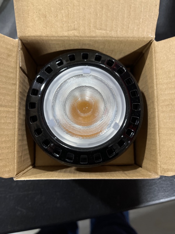 Photo 1 of Philips LED Non-Dimmable PAR30S 15-Degree Spot Light Bulb: 780-Lumen, 3000-Kelvin, 12.5-Watt (60-Watt Equivalent), E26 Base, Bright White, 1-Pack