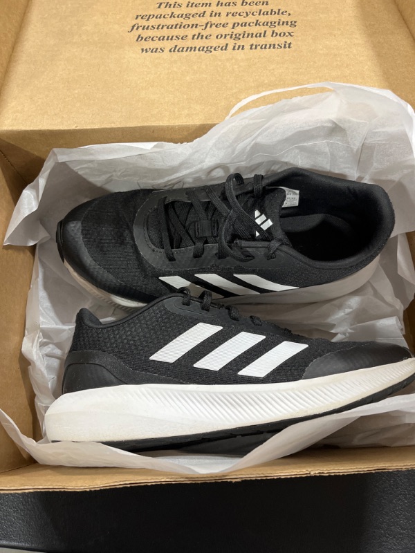 Photo 2 of adidas Sneaker 5.5