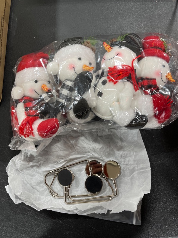 Photo 1 of 4 COUNT SNOWMAN WITH HOOKS