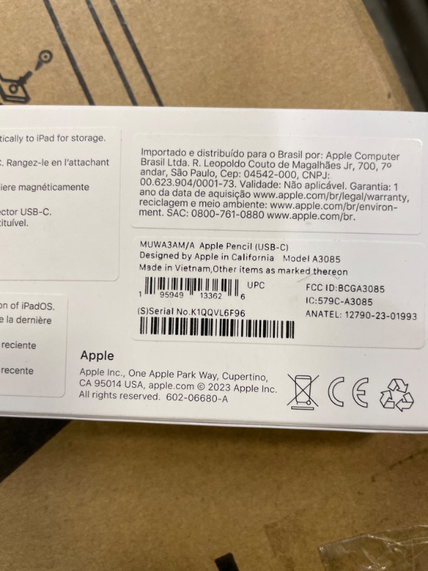 Photo 3 of Apple Pencil (USB-C)