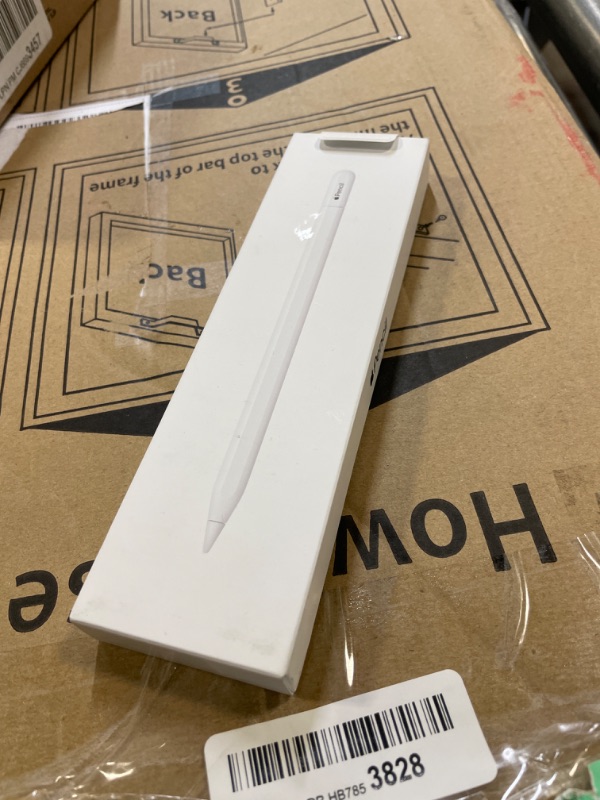 Photo 2 of Apple Pencil (USB-C)