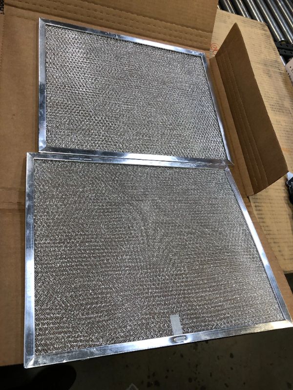 Photo 2 of 11-7/16 X 11-13/16 X 3/8 Aluminum Range Hood Filter With Lens
