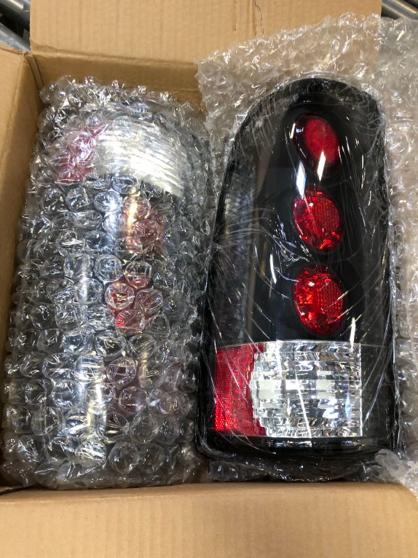 Photo 2 of AXLAHA Tail Lights Assembly Compatible for 1999 2000 2001 2002 Chevy Silverado 1500 2500/2001 2002 2003 Silverado 3500/2001-2006 GMC Sierra 3500/2007 GMC Sierra Classic Body Style Brake Rear Lamps D-Black Housing Clear Lens