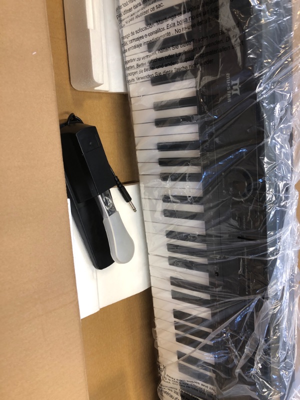 Photo 4 of MUSTAR Digital Piano 88 Weighted Keys with Stand Touch Sensitivity, Piano Keyboard 88 Keys Semi Weighted Electric Piano for Beginners, 25W Stereo Speakers, Case, Sustain Pedal, ABS, Black Black-ABS
STAND MIGHT BE MISSING PARTS**