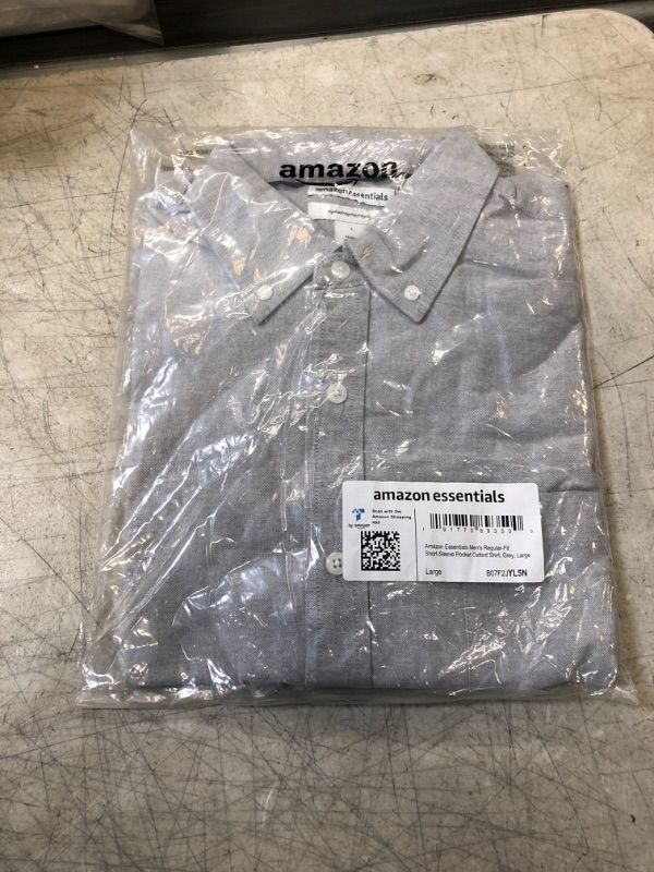 Photo 1 of Amazon Essentials Men's Regular-Fit Short-Sleeve Pocket Oxford Shirt Large Grey
