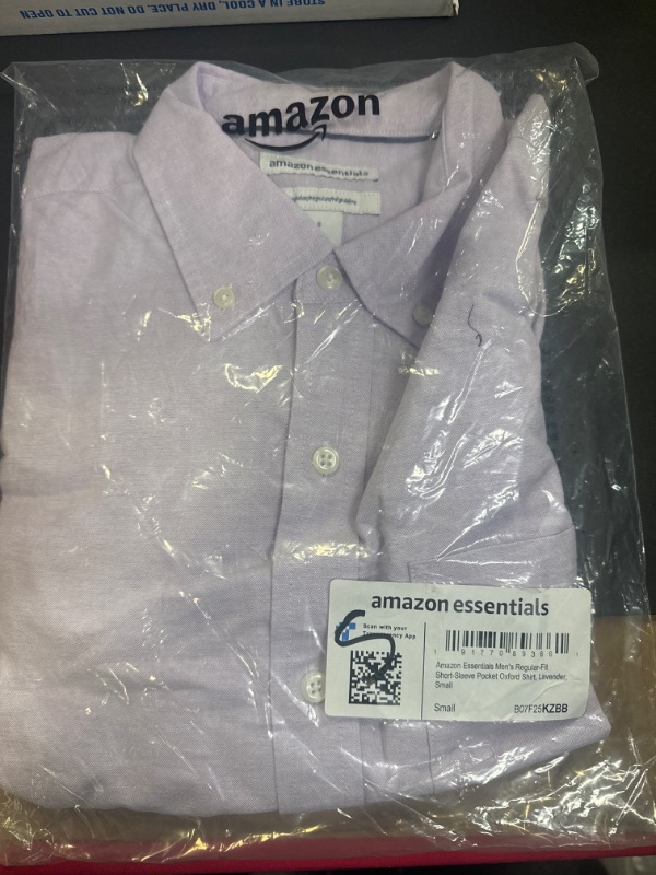 Photo 2 of Amazon Essentials Men's Regular-Fit Short-Sleeve Pocket Oxford Shirt Small Lavender