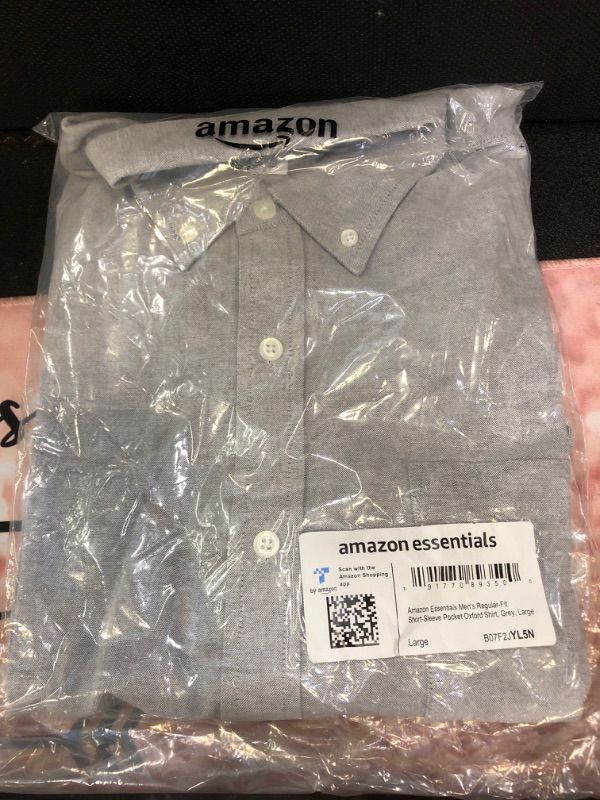 Photo 2 of Amazon Essentials Men's Regular-Fit Short-Sleeve Pocket Oxford Shirt Large Grey