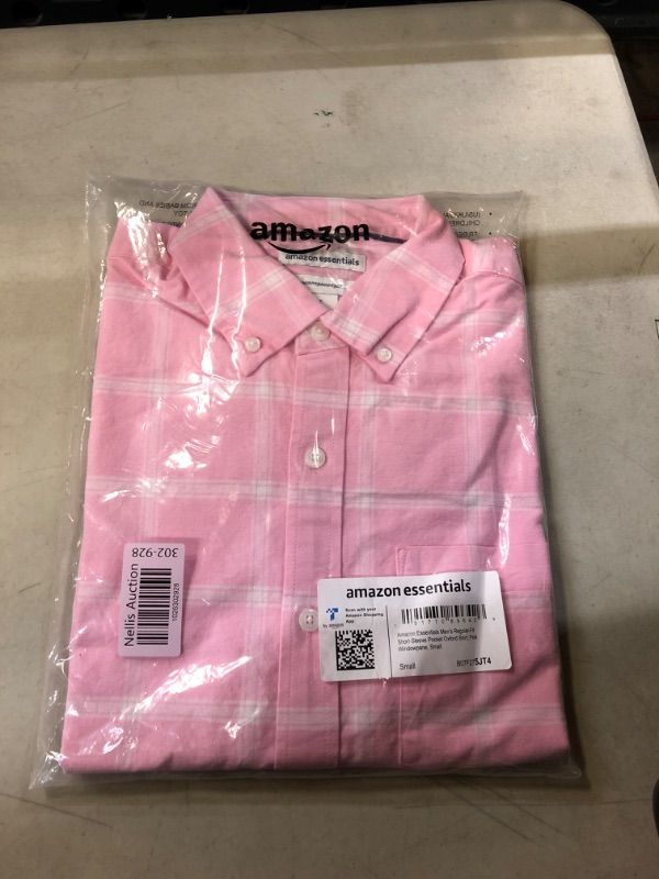 Photo 2 of Amazon Essentials Men's Regular-Fit Short-Sleeve Pocket Oxford Shirt Small Pink Windowpane
