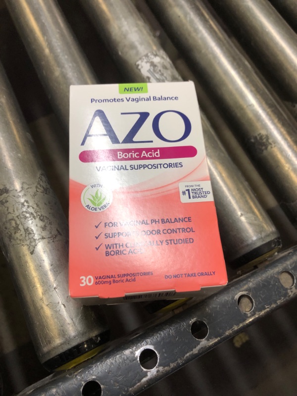 Photo 2 of AZO Boric Acid Vaginal Suppositories, Helps Support Odor Control and Balance Vaginal PH with Clinically Studied Boric Acid, Non-GMO, 30 Count 1 Month Supply
EXP: 11/2024