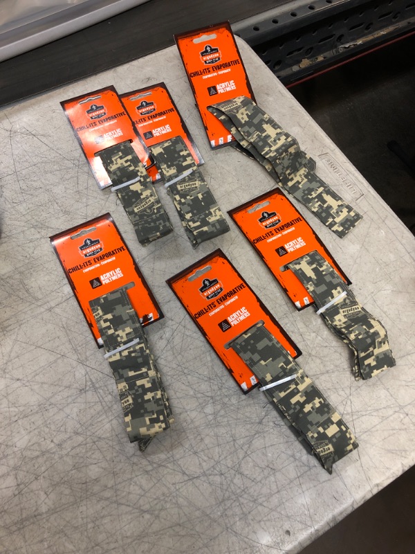 Photo 2 of Ergodyne Chill-Its 6705 Evaporative Cooling Bandana, Camo, One Size 6 PACK 