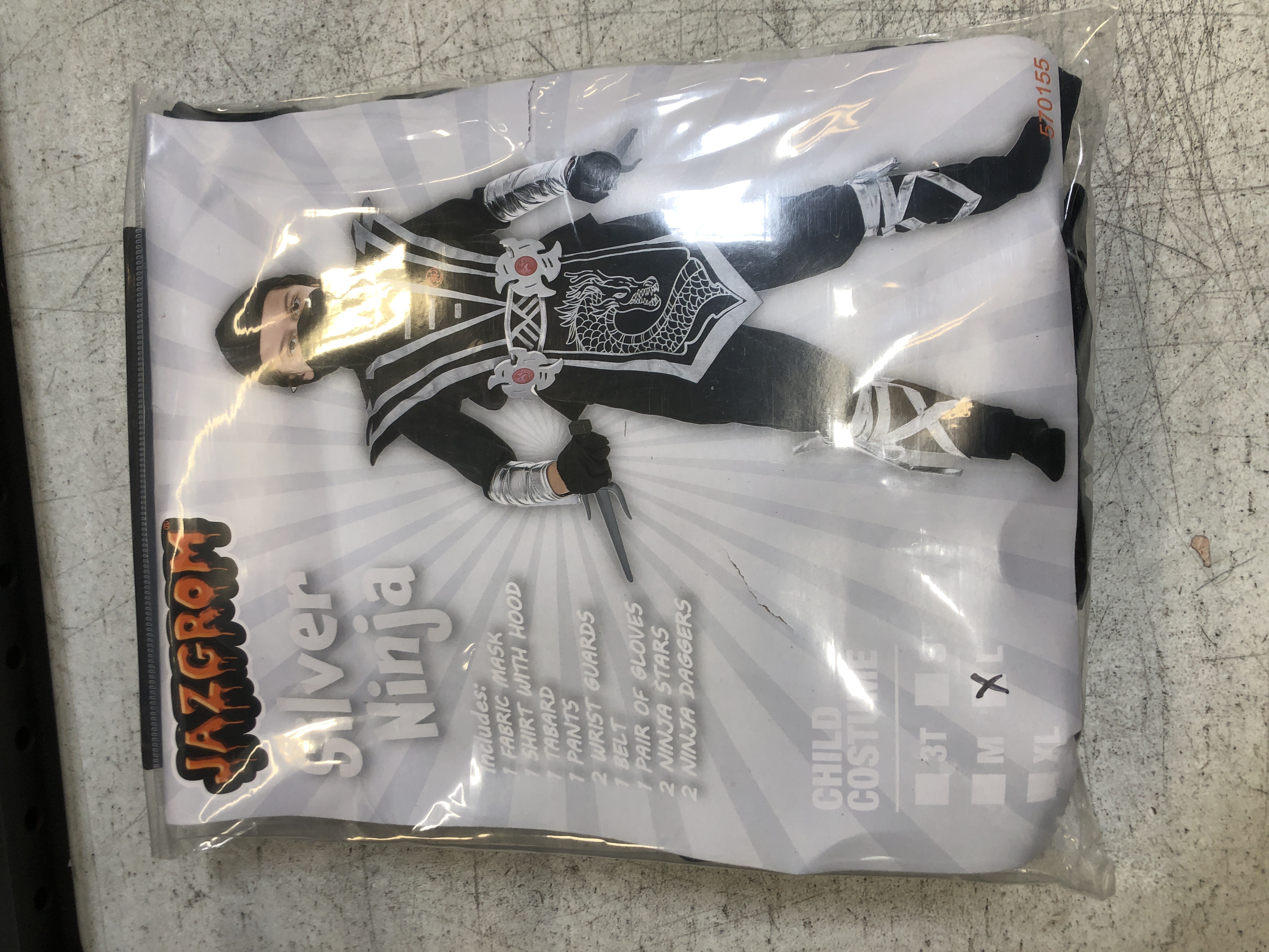 Photo 1 of JAZGROM Ninja Costume for Boys Silver Halloween Role Play Dress Up for Kids
SIZE L 